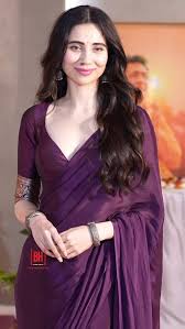 Zara Khan (Lifestyle Influencer)